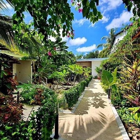 Coral Villa Ukulhas Ukulhas Island Exterior photo